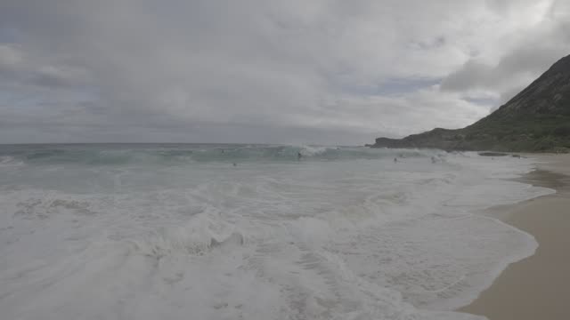 Raw surf clip, 0:05