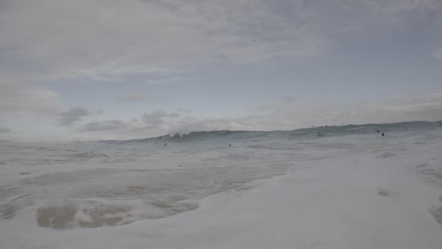 Raw surf clip, 0:11