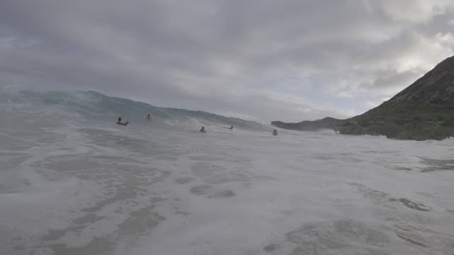 Raw surf clip, 0:09