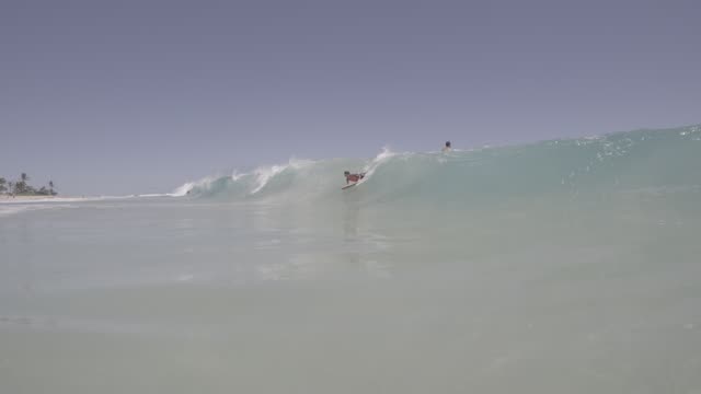 Raw surf clip, 0:06