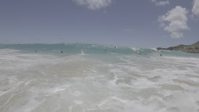 Raw surf clip, 0:09