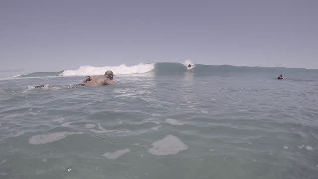 Raw surf clip, 0:08