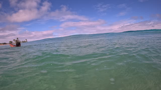 Raw surf clip, 0:08