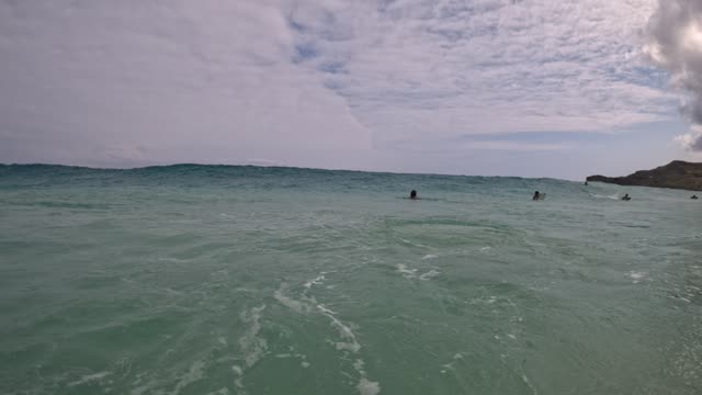 Raw surf clip, 0:18