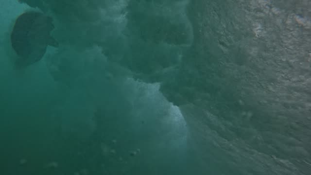 Raw surf clip, 0:05