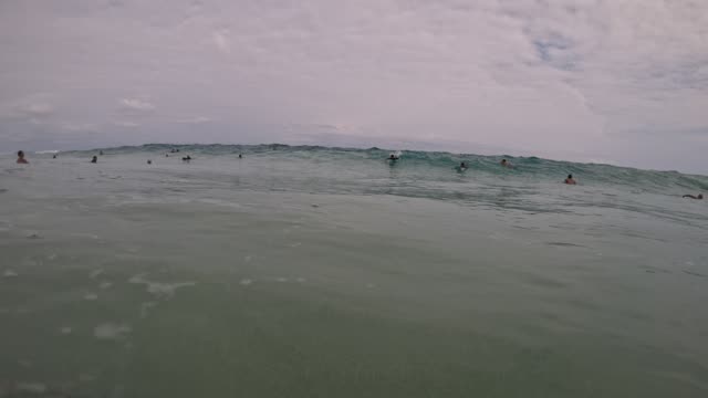 Raw surf clip, 0:10