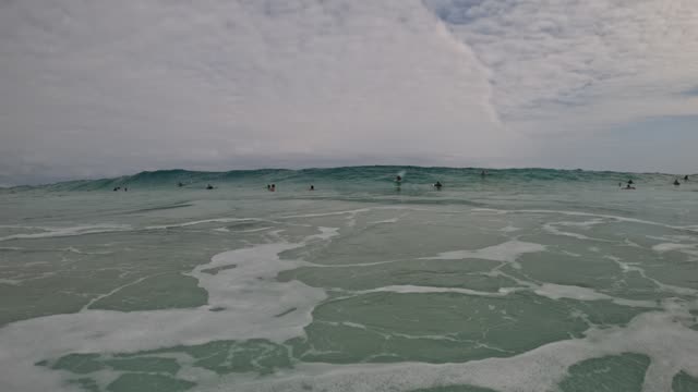Raw surf clip, 0:11