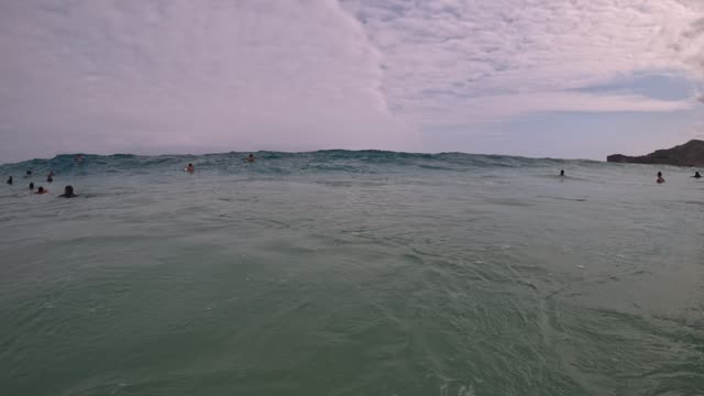 Raw surf clip, 0:08