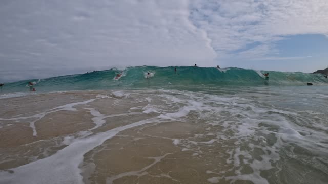 Raw surf clip, 0:09