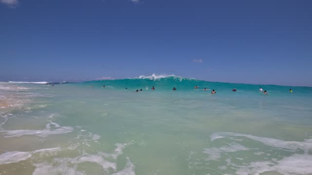 Raw surf clip, 0:10
