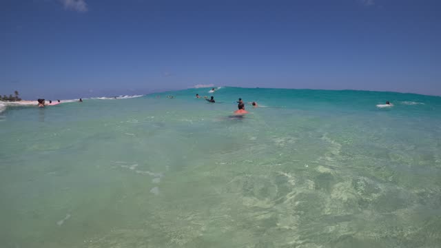 Raw surf clip, 0:12