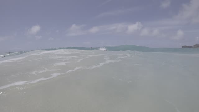 Raw surf clip, 0:08