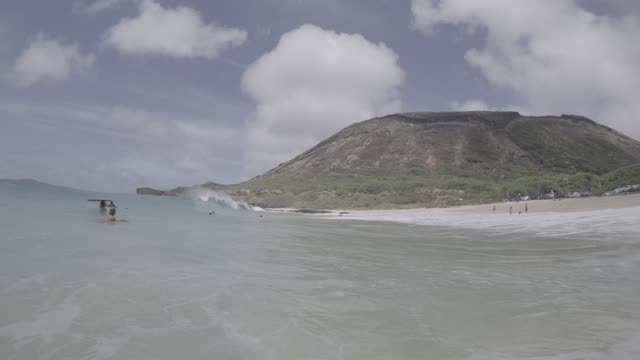 Raw surf clip, 0:08