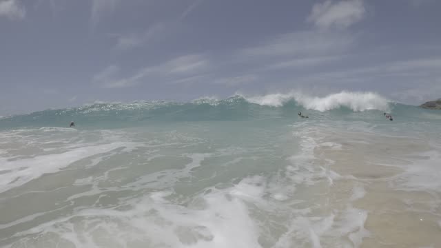 Raw surf clip, 0:07