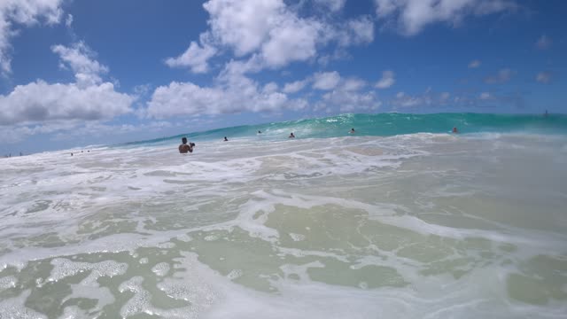Raw surf clip, 0:09