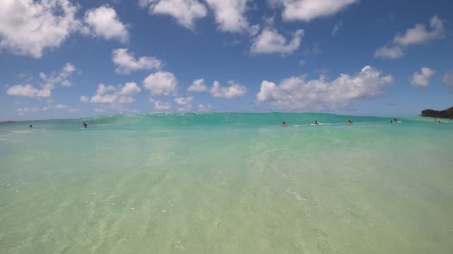 Raw surf clip, 0:09