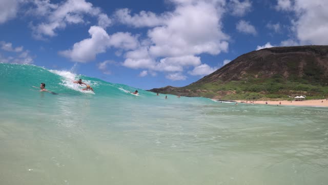 Raw surf clip, 0:07