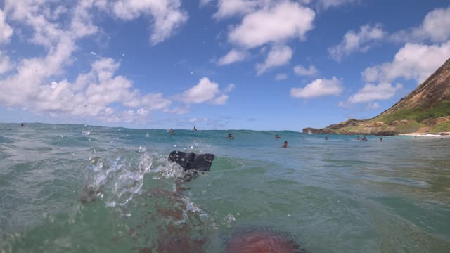 Raw surf clip, 0:08