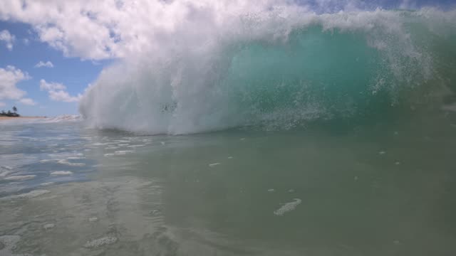 Raw surf clip, 0:10