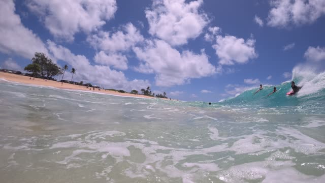 Raw surf clip, 0:05