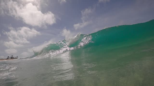 Raw surf clip, 0:06