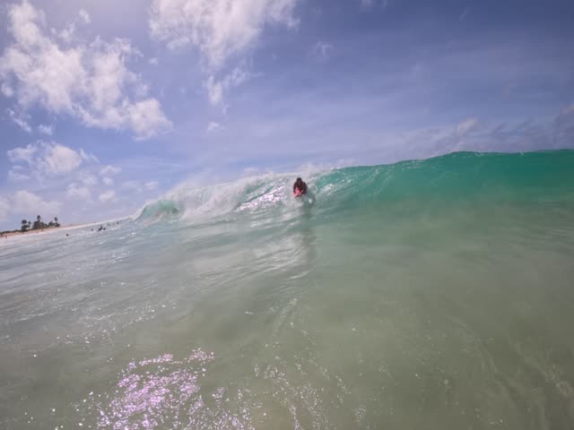 Raw surf clip, 0:07
