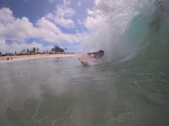 Raw surf clip, 0:04