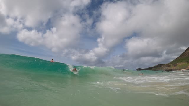 Raw surf clip, 0:06