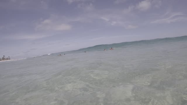 Raw surf clip, 0:08