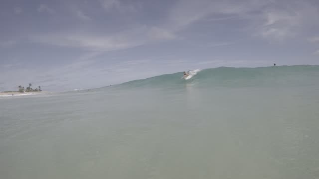 Raw surf clip, 0:07