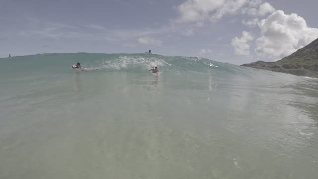 Raw surf clip, 0:06