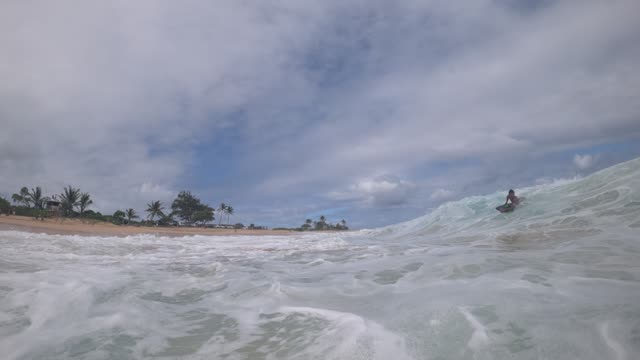 Raw surf clip, 0:06