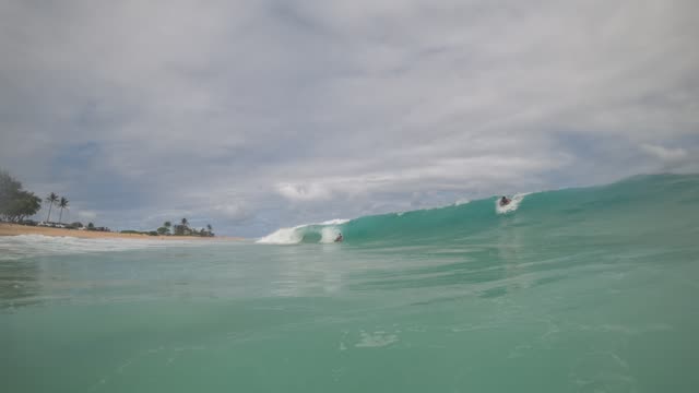 Raw surf clip, 0:07