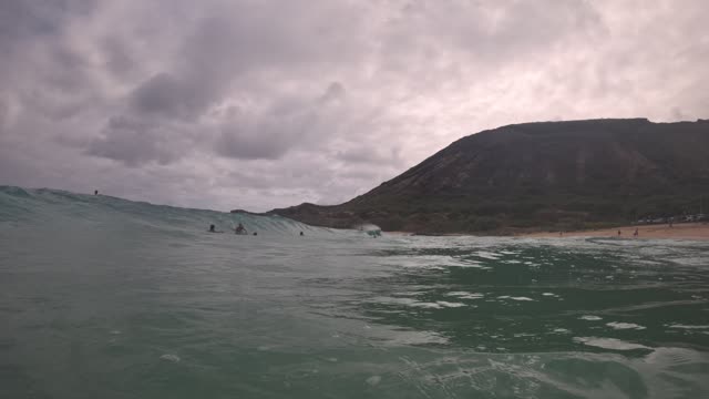 Raw surf clip, 0:08