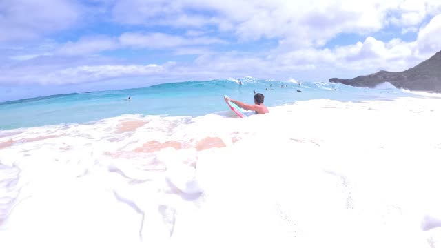 Raw surf clip, 0:16