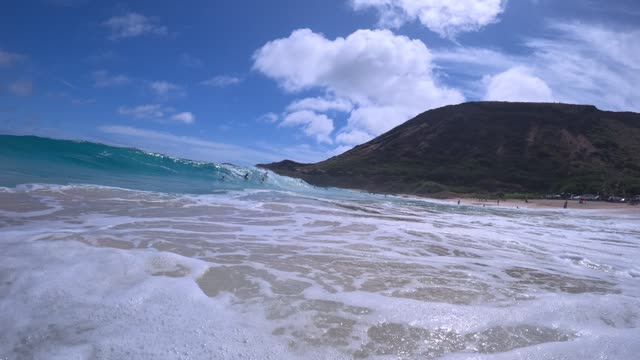 Raw surf clip, 0:06