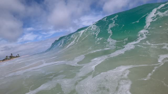 Raw surf clip, 0:04
