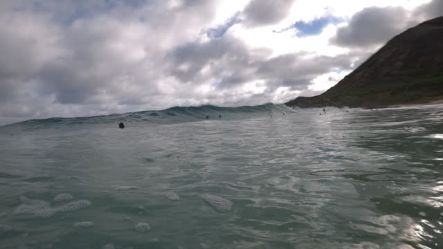 Raw surf clip, 0:09