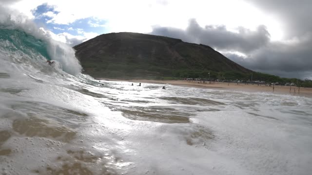 Raw surf clip, 0:05