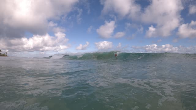 Raw surf clip, 0:33