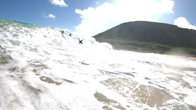 Raw surf clip, 0:26